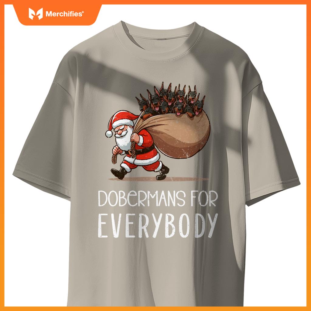 Doberman Pinscher Dog Mom Dad  Doberman Christmas Pullover T-Shirt