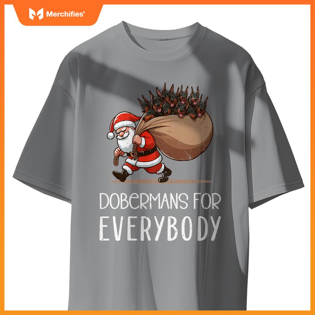 Doberman Pinscher Dog Mom Dad  Doberman Christmas Pullover T-Shirt