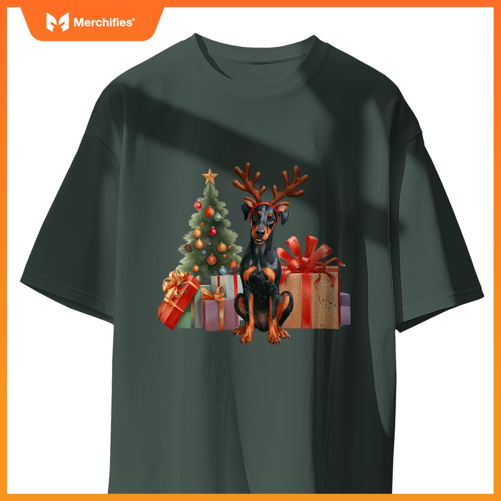 Doberman Reindeer Santa Hat Xmas Lights Christmas Xmas Dog T-Shirt