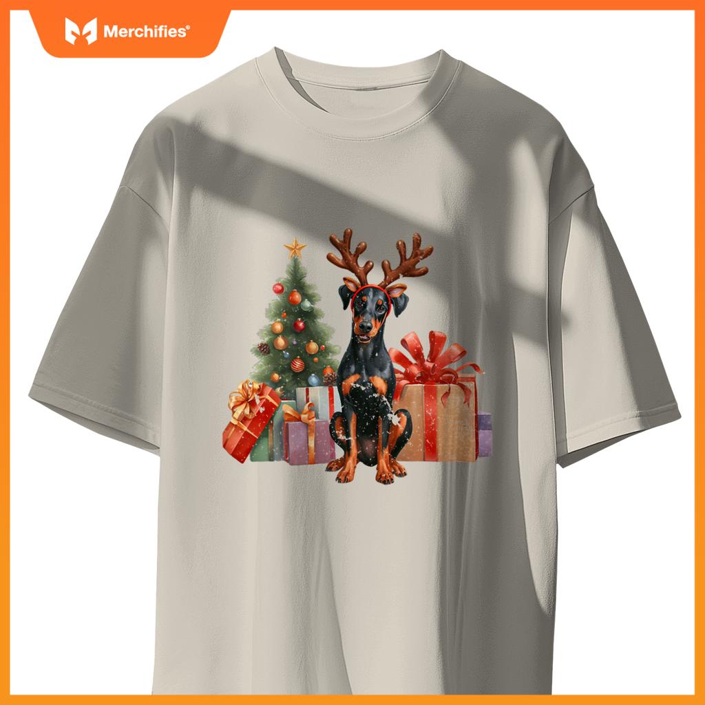 Doberman Reindeer Santa Hat Xmas Lights Christmas Xmas Dog T-Shirt
