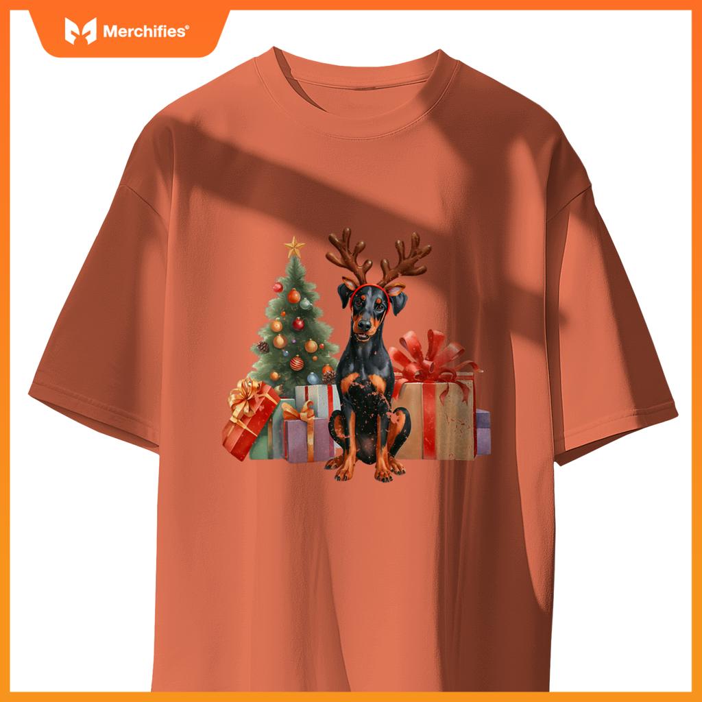 Doberman Reindeer Santa Hat Xmas Lights Christmas Xmas Dog T-Shirt