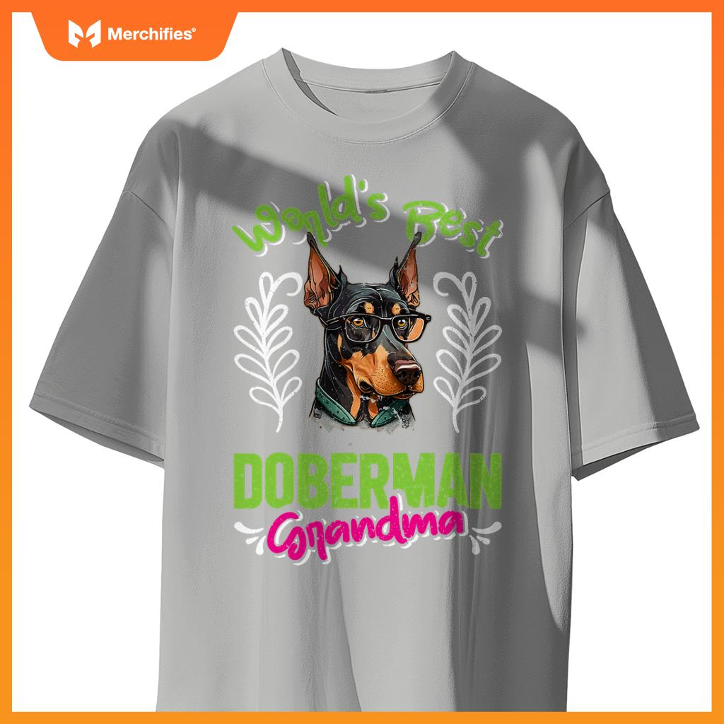 Dobie Worlds Best Doberman Grandma Dog Granny Dobies T-Shirt