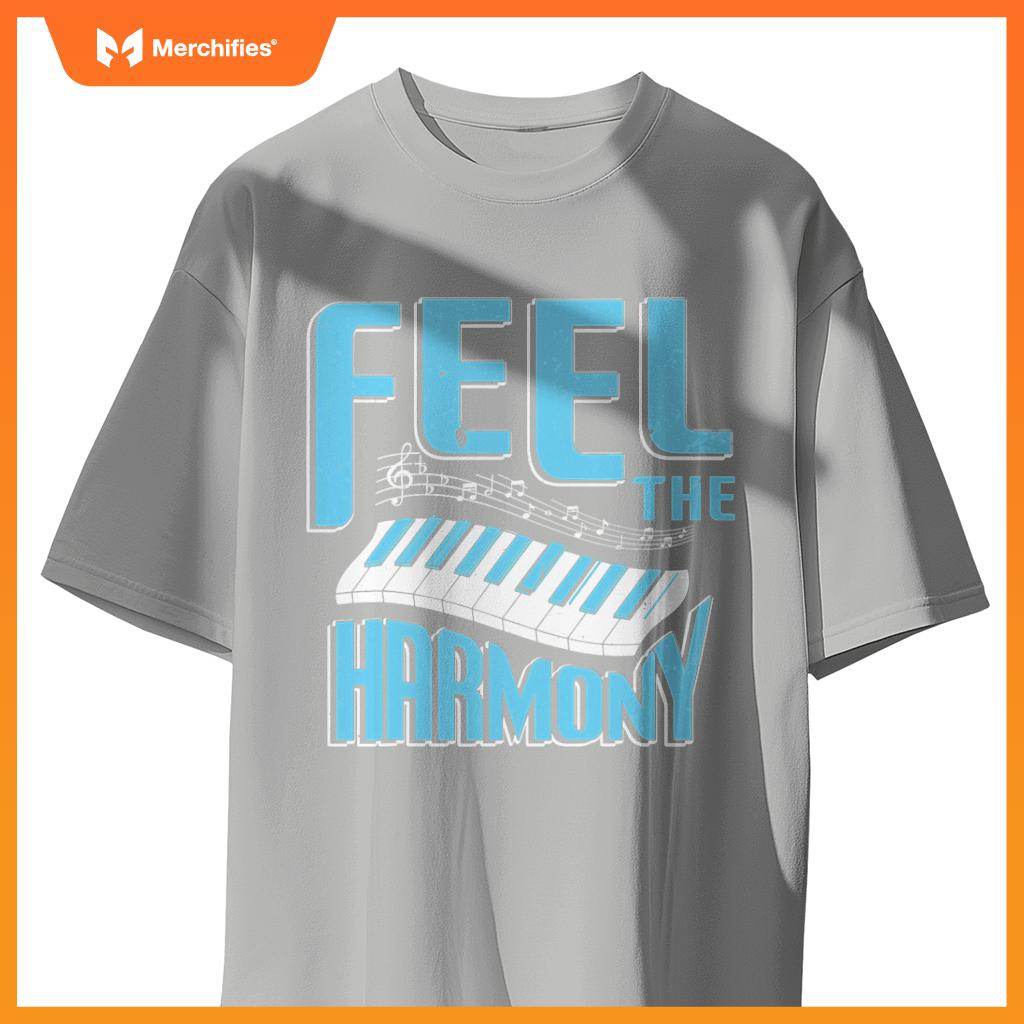 Feel  harmony  a piano player and piano teacher music