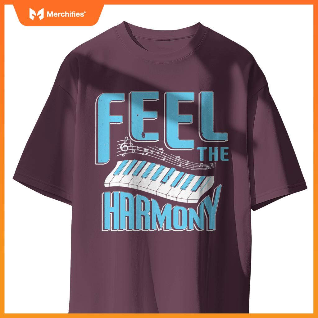 Feel  harmony  a piano player and piano teacher music