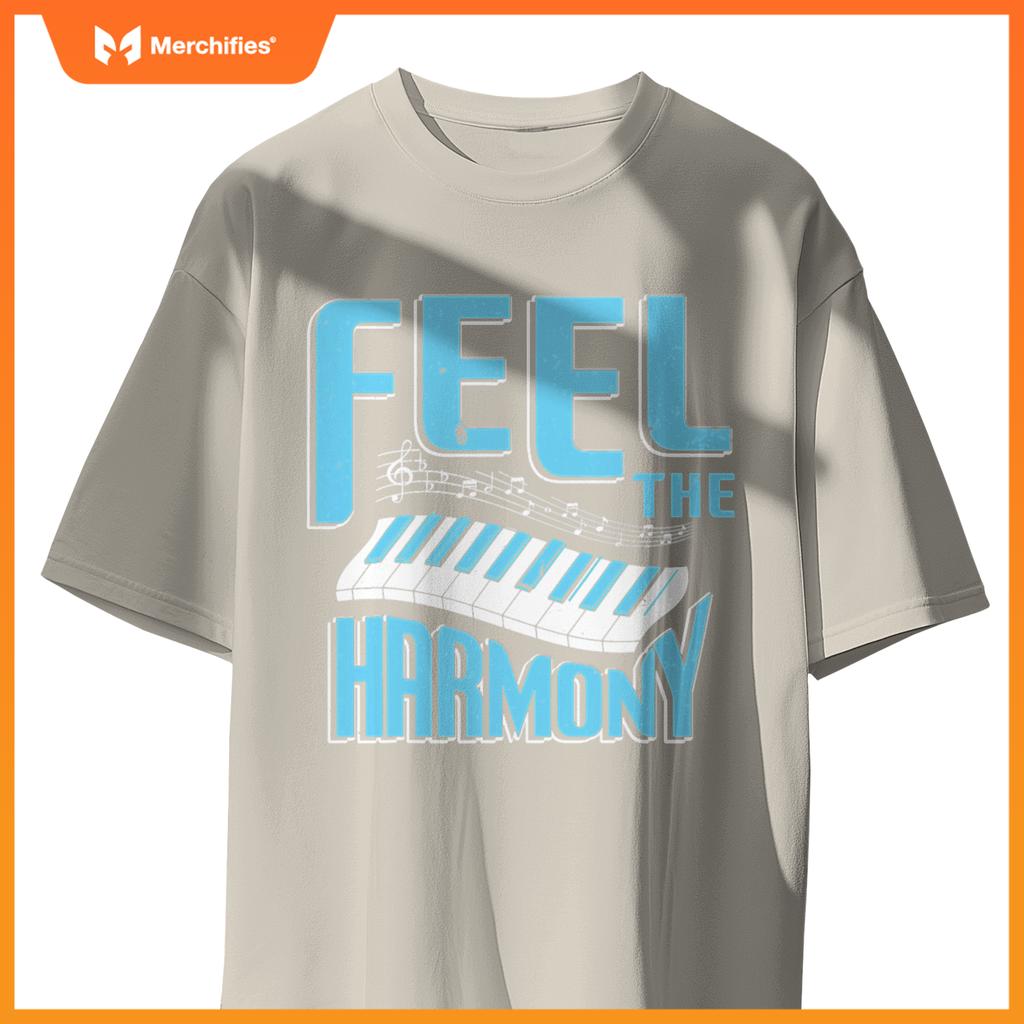 Feel  harmony  a piano player and piano teacher music