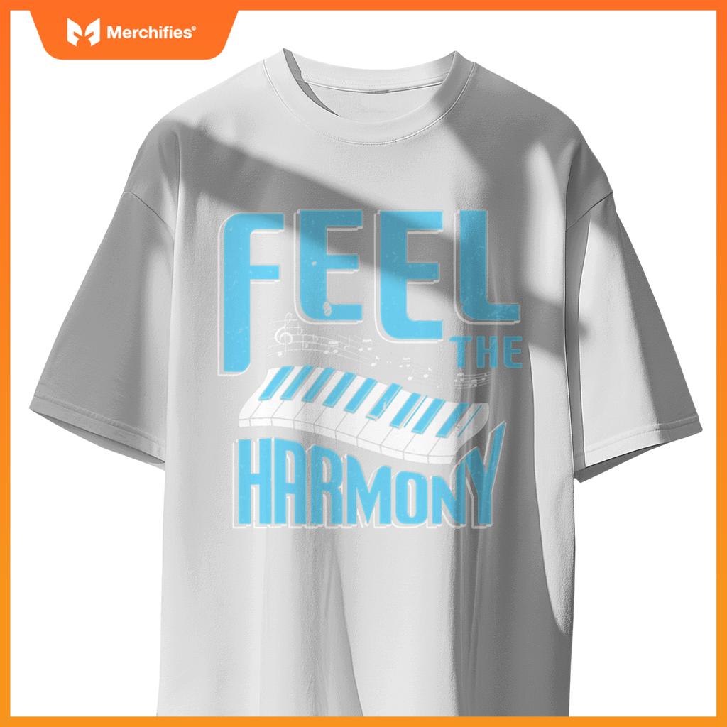 Feel  harmony  a piano player and piano teacher music