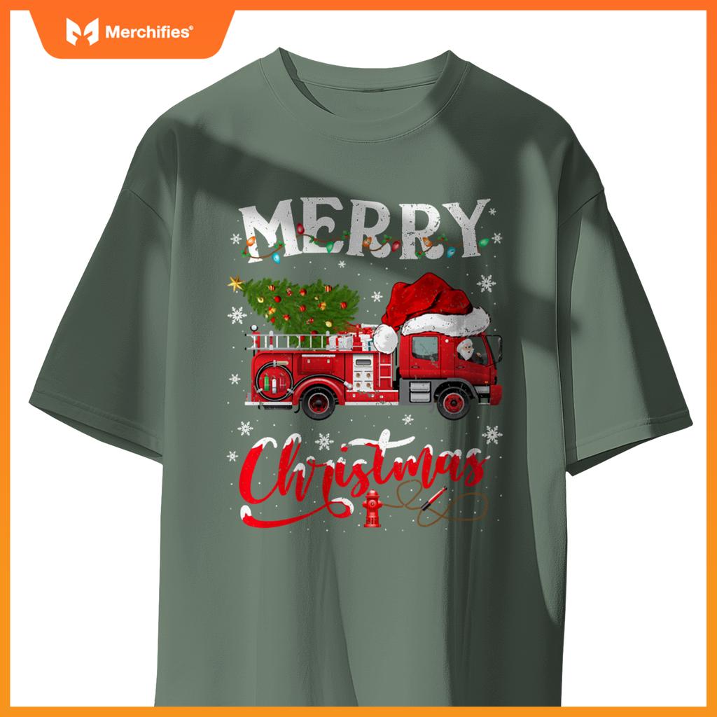 Fire Truck Xmas Tree Fireman Firefighter Merry Christmas T-Shirt