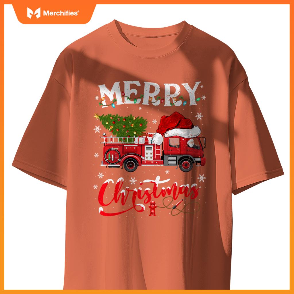 Fire Truck Xmas Tree Fireman Firefighter Merry Christmas T-Shirt