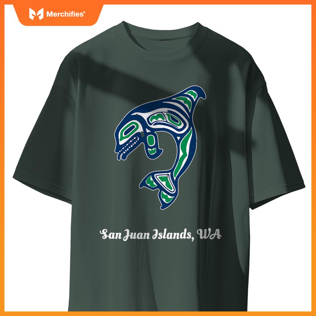 Green native american san juan islands wa orca killer whale T-Shirt