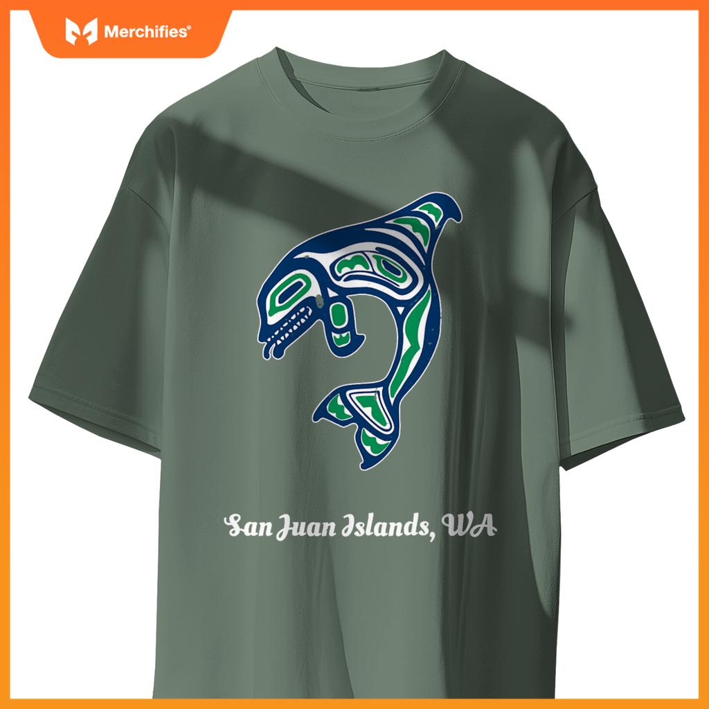 Green native american san juan islands wa orca killer whale T-Shirt