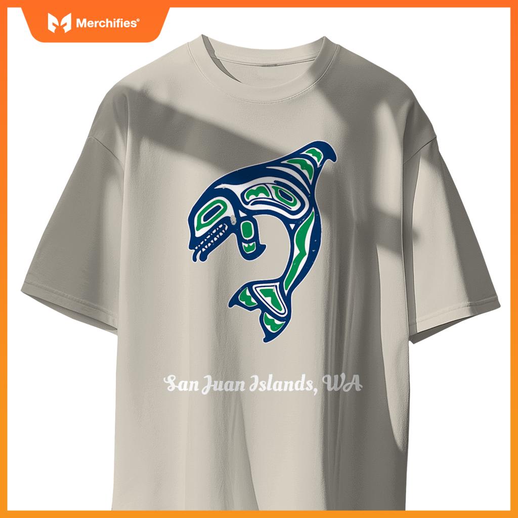 Green native american san juan islands wa orca killer whale T-Shirt