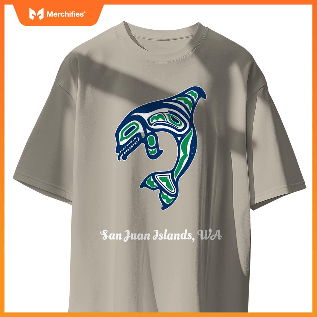 Green native american san juan islands wa orca killer whale T-Shirt