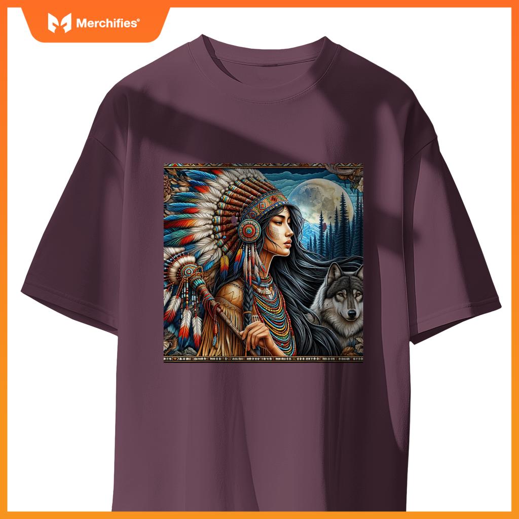 Indian Native American Woman With White Wolf Vintage Gifts T-Shirt