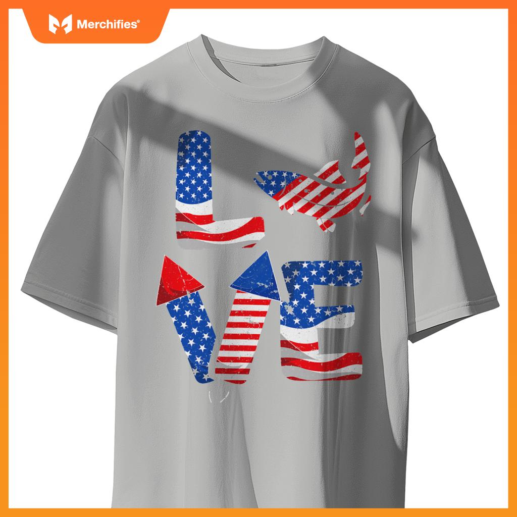 Patriotic american flag salmon 4th of july firework T-Shirt