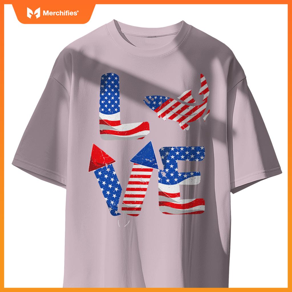 Patriotic american flag salmon 4th of july firework T-Shirt