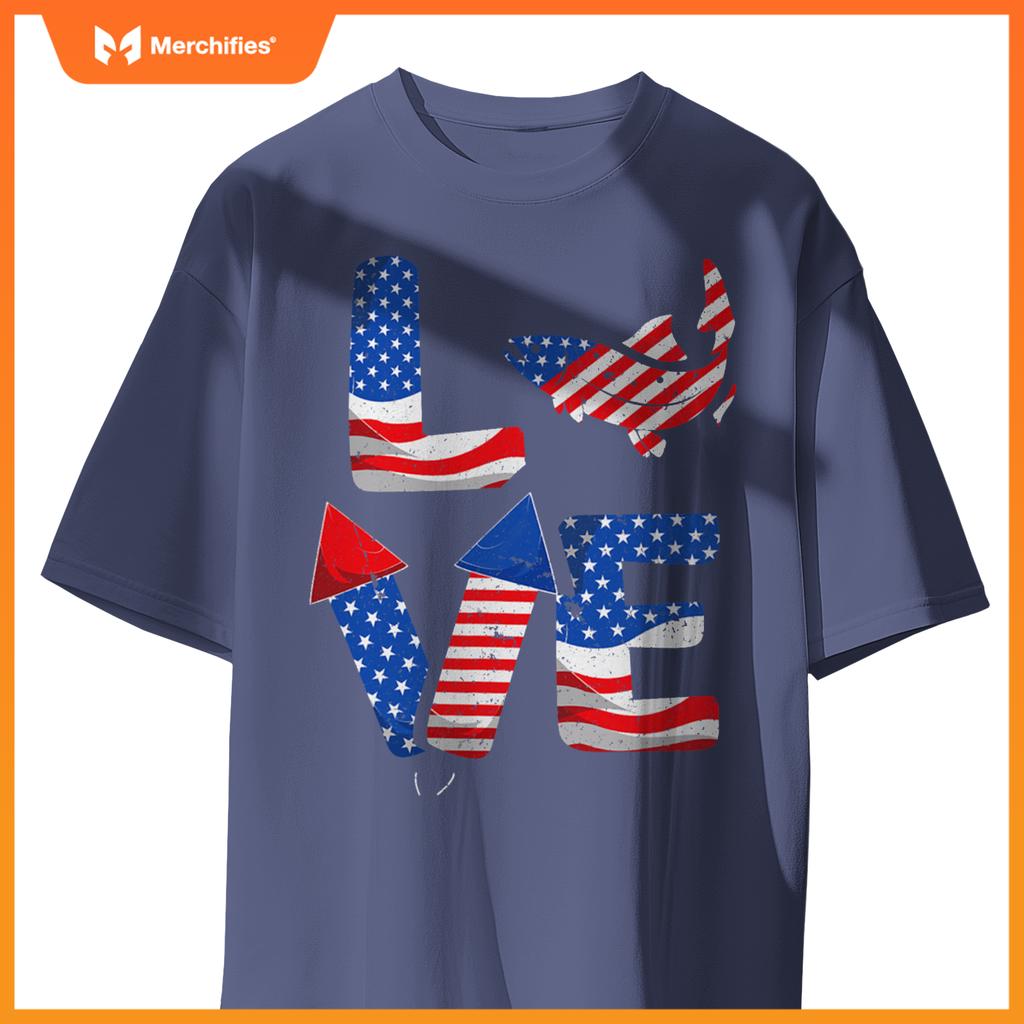 Patriotic american flag salmon 4th of july firework T-Shirt