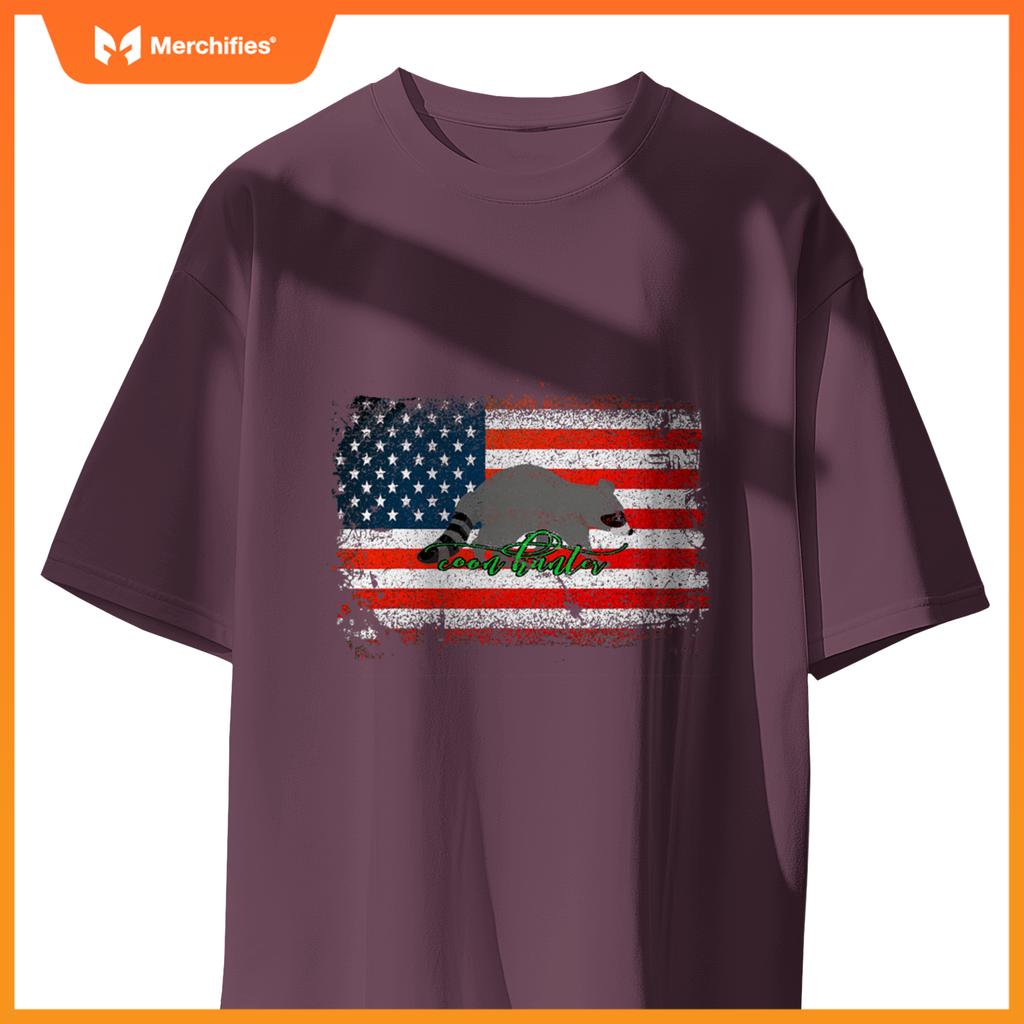 Patriotic coon hunter night life raccoon hunting distressed T-Shirt
