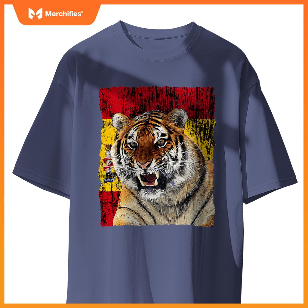 Patriotic tiger spain flag - distressed flag roaring tiger T-Shirt