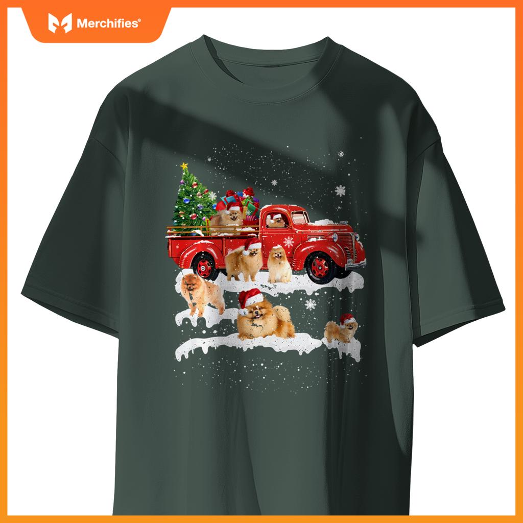 Pomeranian Riding Red Truck Merry Christmas X-Mas Ugly Sweat T-Shirt