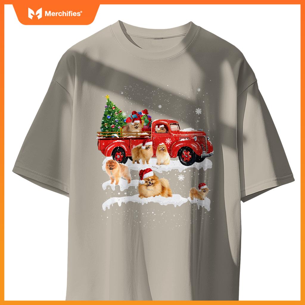 Pomeranian Riding Red Truck Merry Christmas X-Mas Ugly Sweat T-Shirt