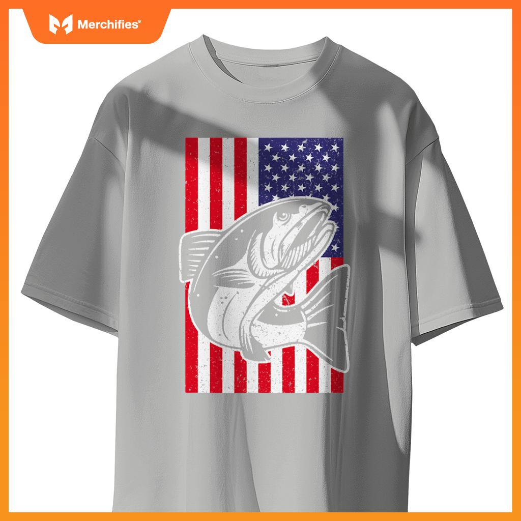 Salmon fishing 4th of july patriotic american flag T-Shirt