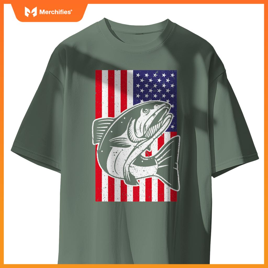 Salmon fishing 4th of july patriotic american flag T-Shirt