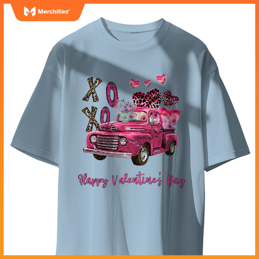 Xoxo Valentine Heart  Truck Valentines Day Couple T-Shirt