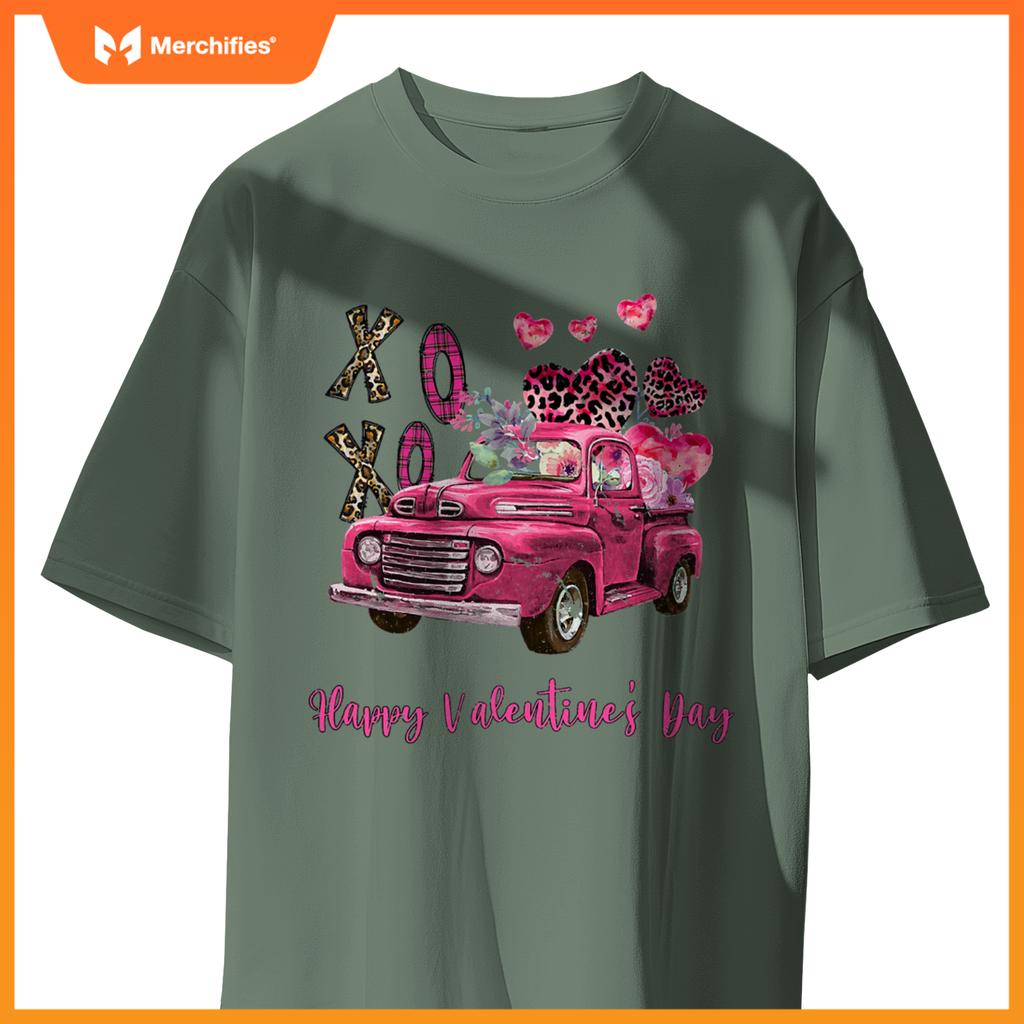 Xoxo Valentine Heart  Truck Valentines Day Couple T-Shirt