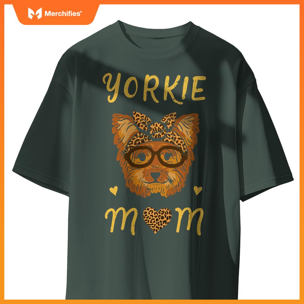 Yorkie Mom Dog Lover Fur Mama Mors Day Pullover T-Shirt
