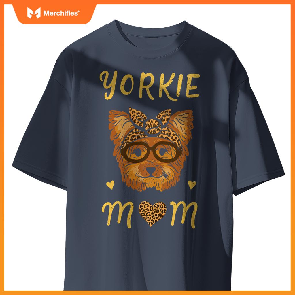 Yorkie Mom Dog Lover Fur Mama Mors Day Pullover T-Shirt
