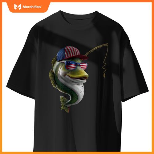 American Flag Fishing Vintage Patriotic Angler Design T-Shirt