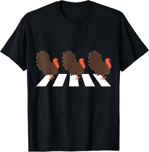 Funny Turkeys Crossing Road Crosswalk Rooster Farmer Men T-Shirt