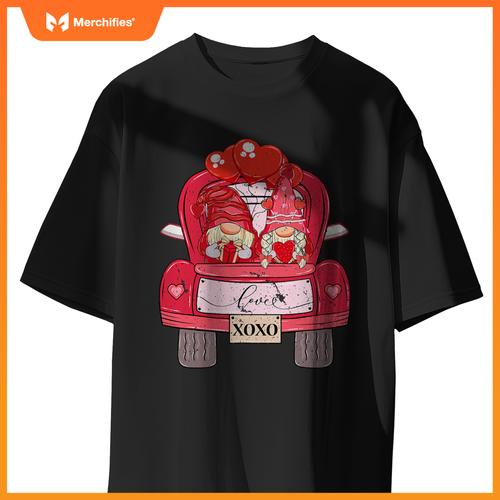 Gnome Valentines Day Truck Love Valentines Gnomes Hearts T-Shirt