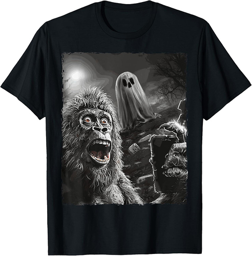 Funny Bigfoot Sasquatch Halloween T-Shirt
