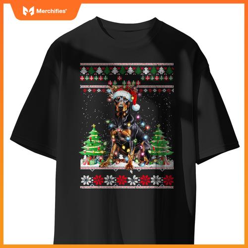 Doberman Dog Reindeer Christmas Lights T-Shirt