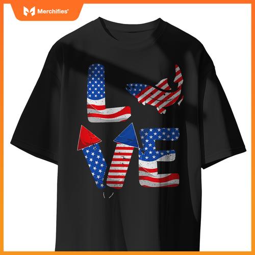 Patriotic american flag salmon 4th of july firework T-Shirt